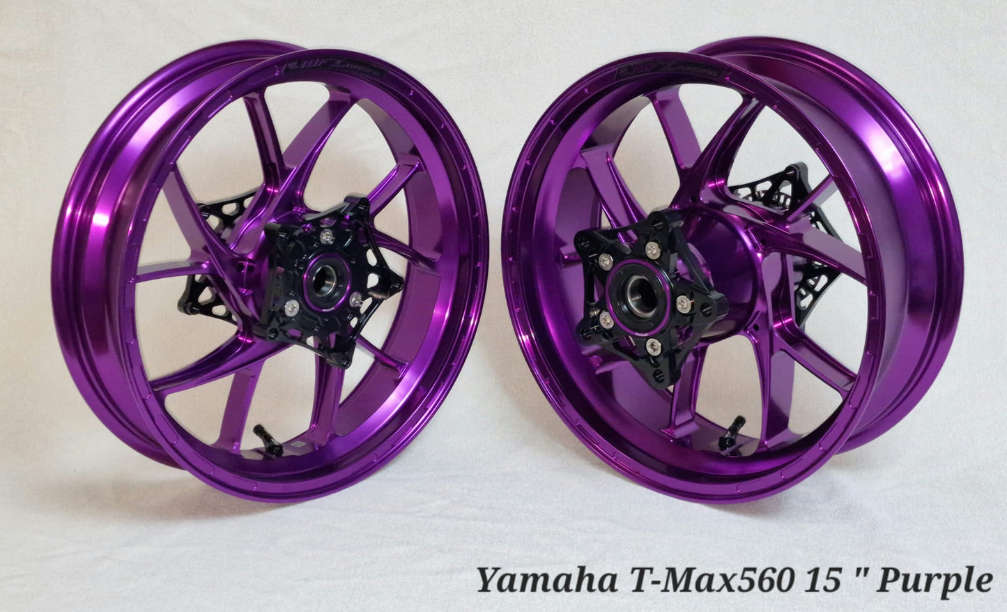 Juego llantas mfz morado 15” tmax 560