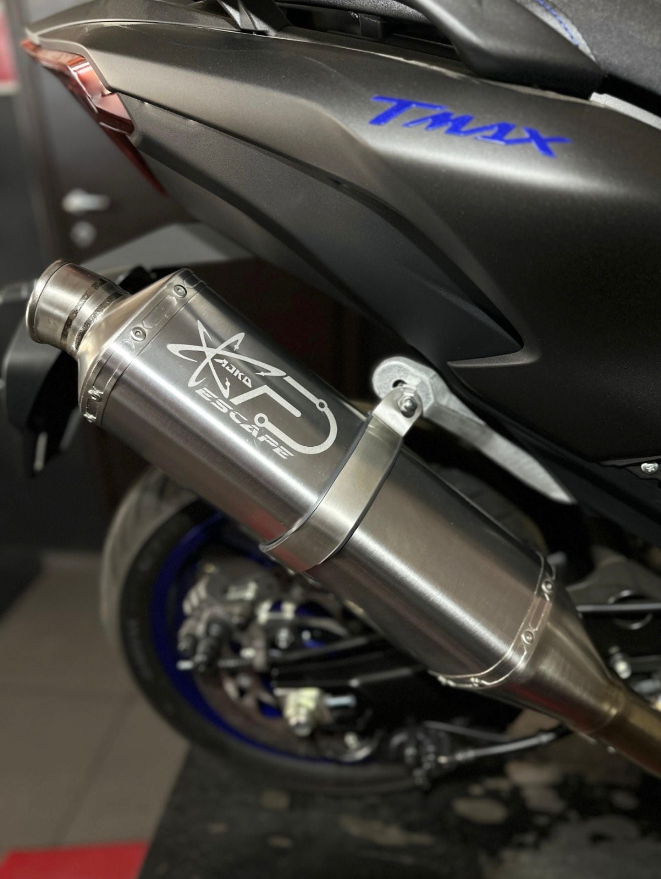 Escape Ajko x FD Dipasquale Moto Racing – T-Max 530/560